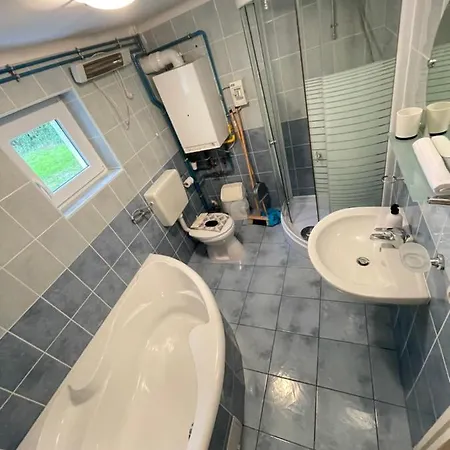 Hunyadi Nyaralo Holiday home Balatonkeresztur