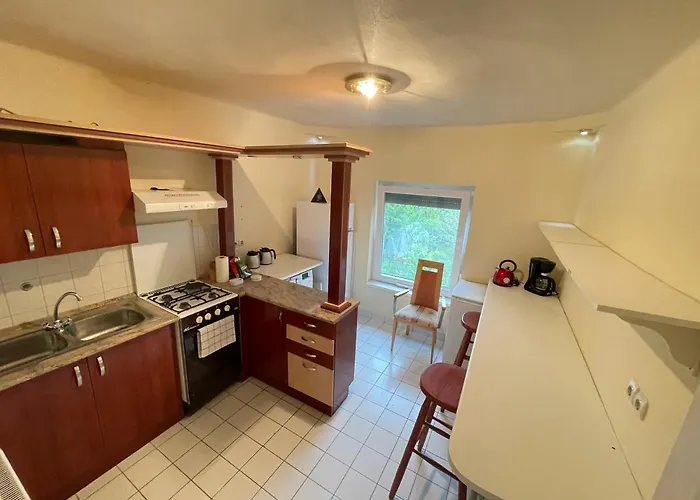 Hunyadi Nyaralo * Balatonkeresztúr