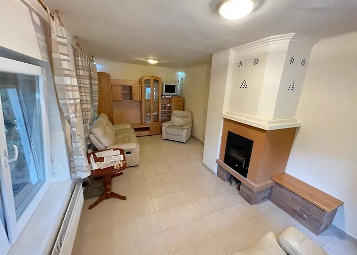 Hunyadi Nyaralo Balatonkeresztúr