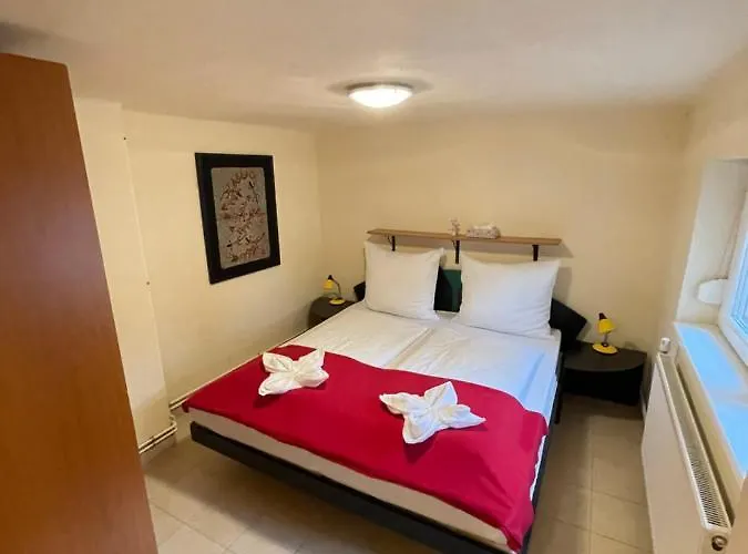 Hunyadi Nyaralo * Balatonkeresztúr